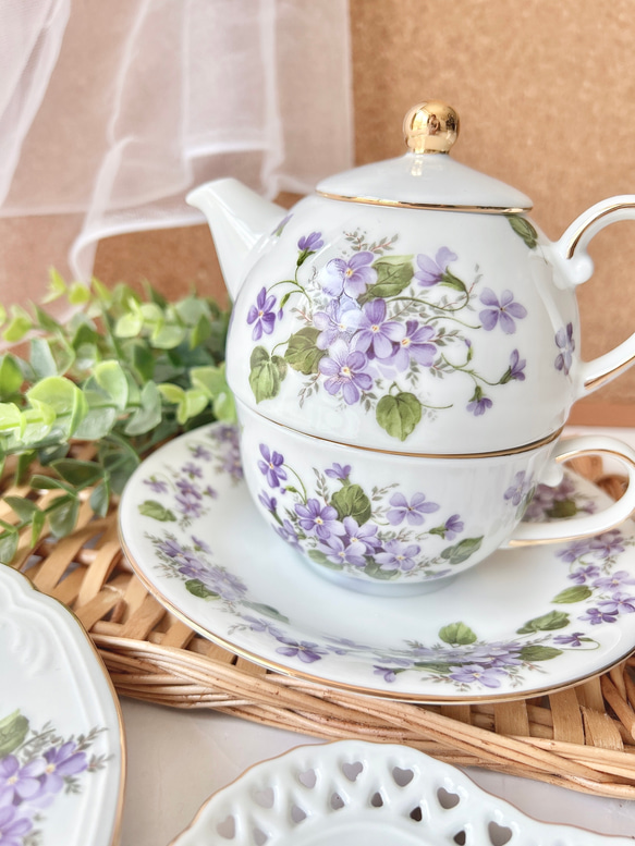 【1月バースデーフラワー】スミレのティーフォーワン 1枚目の画像