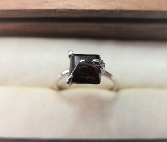 「ワケありな逸品」オニキス~square shape silver ring~ 4枚目の画像