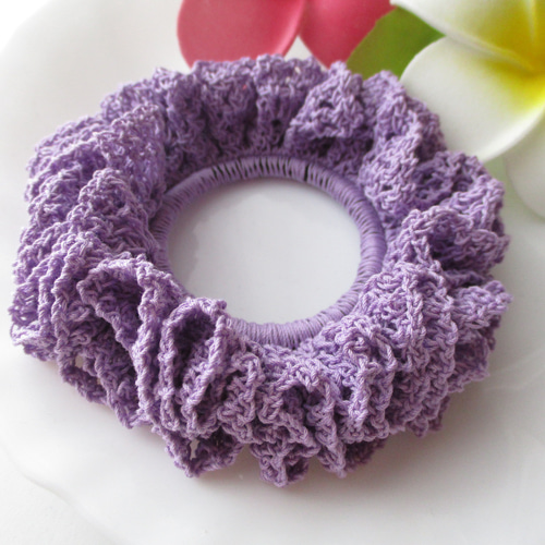 エレガントで使いやすい大人可愛いシュシュ（ラベンダー色） シュシュ