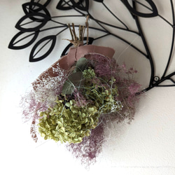 ほっこりまぁるい花瓶付き！スモークツリーと紫陽花アナベル　かすみ草のナチュラルドライフラワー　２WAY 3枚目の画像
