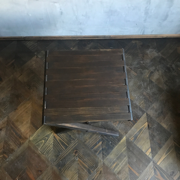 即納　フォールディングサイドテーブル　無垢材　オイル仕上げ　 折り畳みテーブル　ベランダ　キャンプ　べランピング　 4枚目の画像