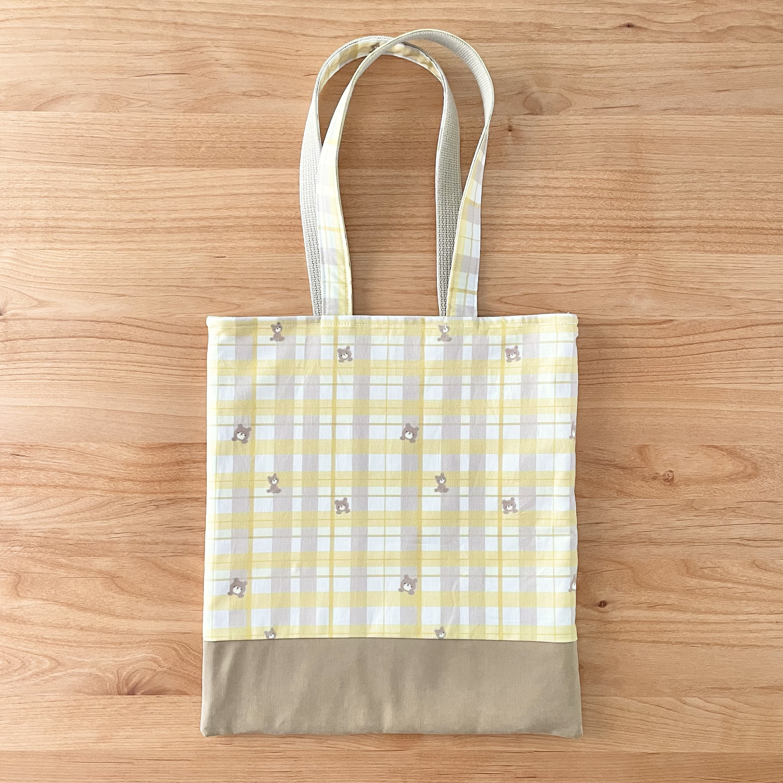 オリジナル生地　秋チェック模様のA4トートバッグ