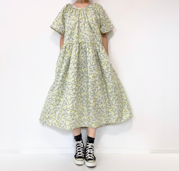 [Kazu-sama 儲備品] 檸檬短袖連衣裙 * 均碼 * 100% 棉 * 檸檬水果圖案 * 苔蘚綠 第2張的照片