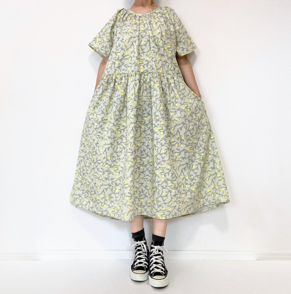 [Kazu-sama 儲備品] 檸檬短袖連衣裙 * 均碼 * 100% 棉 * 檸檬水果圖案 * 苔蘚綠 第3張的照片