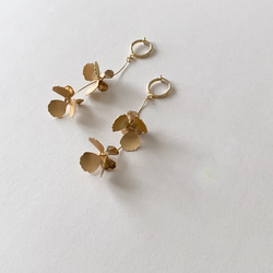 Blooming Flower Clip on Earrings【2023.A/W】 3枚目の画像