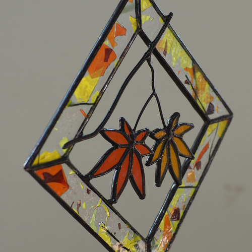 もみじ紅葉・赤・ステンドグラス・パネル・オブジェ・サンキャッチャー