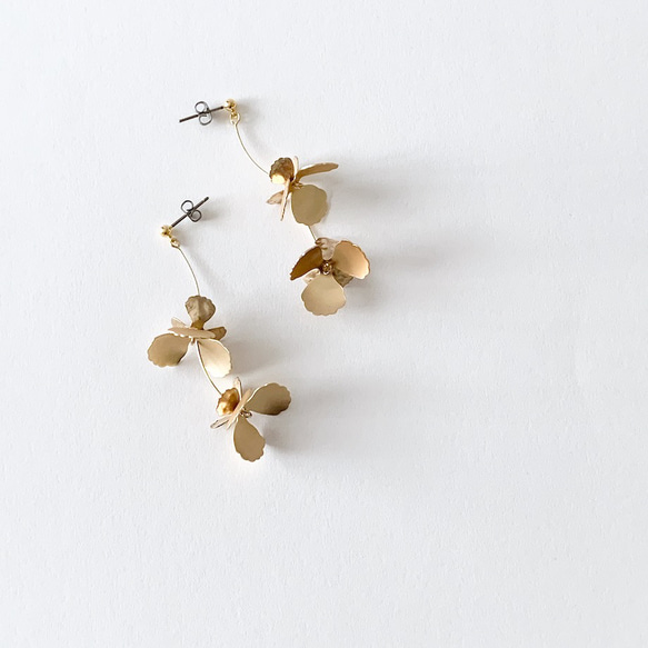 Blooming Flower Pierced Earrings【2023.A/W】 1枚目の画像