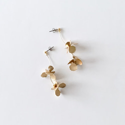 Blooming Flower Pierced Earrings【2023.A/W】 3枚目の画像