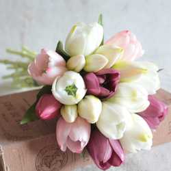 【ウェディングブーケ】オーダー商品　前撮り用　ミックスカラーチューリップのウェディングブーケ 3枚目の画像