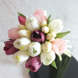 【ウェディングブーケ】オーダー商品　前撮り用　ミックスカラーチューリップのウェディングブーケ 9枚目の画像