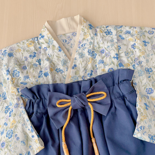 ✴︎即納✴︎【60-70 】ベビー袴 ボタニカルフラワー✖︎紺色の袴