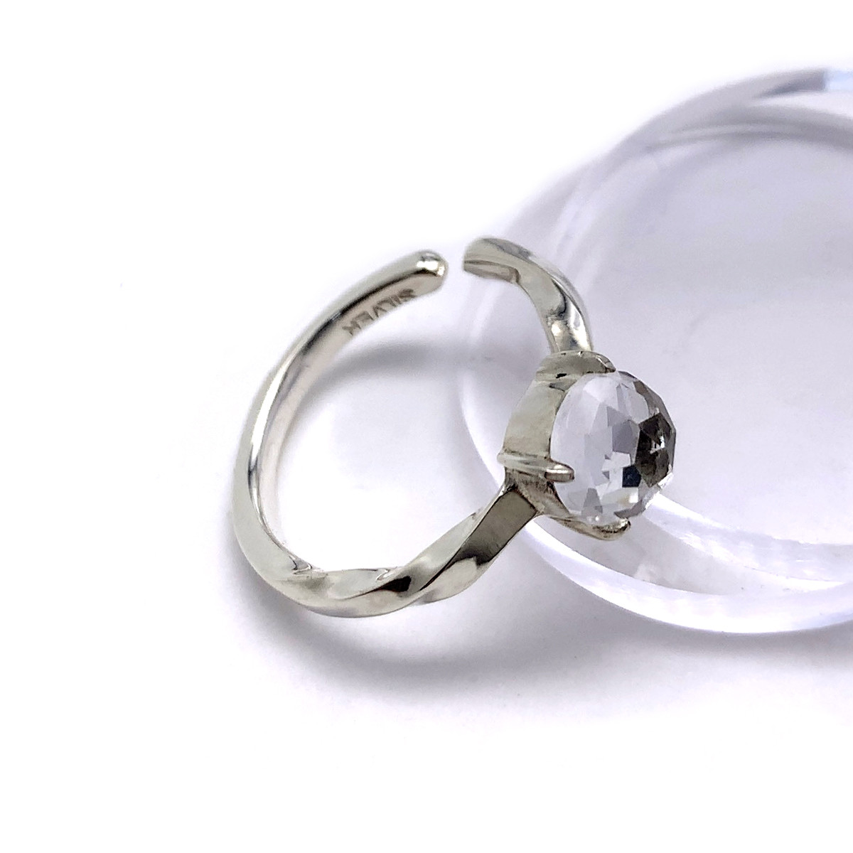 【身に着けられるお墓】遺骨 イヤーカフ/水晶 シルバー925 /シルバーアクセサリー/ピンキーリング/手元供養/宅墓