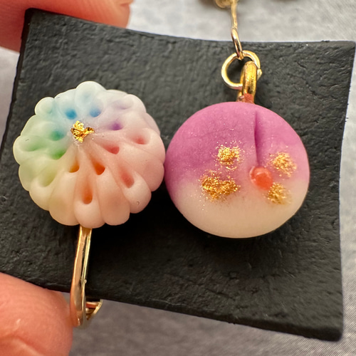 打ち上げ花火と線香花火の練り切りイヤリング イヤリング 