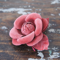 絲絨玫瑰胸花【粉色】中玫瑰粉色 第2張的照片