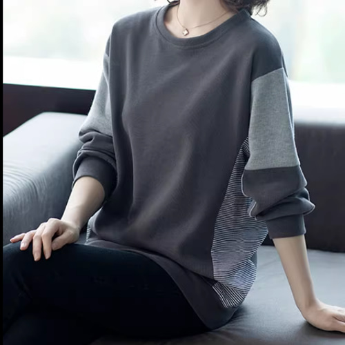 ブラウスの長袖亜麻秋服の上着はゆったりとしています