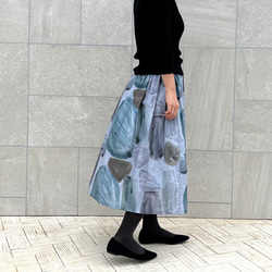 デザイナーズテキスタイルのギャザースカート　ストーン 1枚目の画像