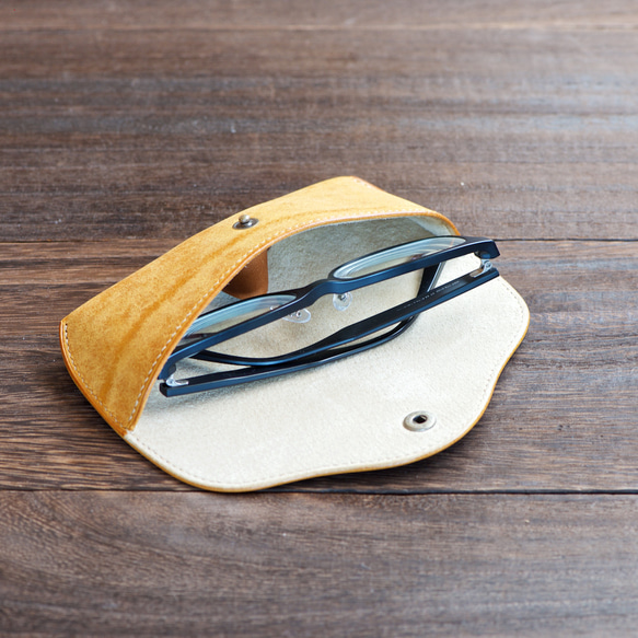 上質なメガネケース　プエブロ ナポリ 4枚目の画像