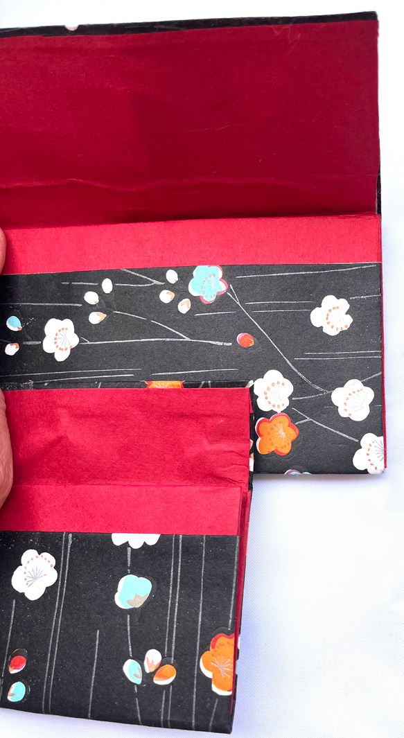 和紙の長財布と名刺入れのセット　黒梅 2枚目の画像