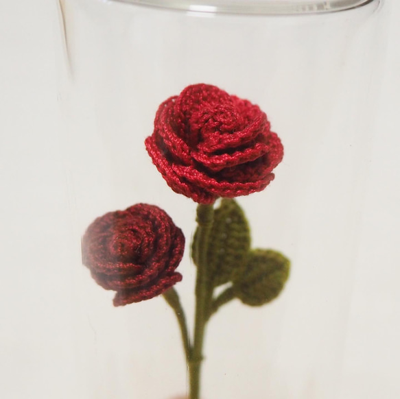 赤い薔薇のガラスボトルフラワー 2枚目の画像