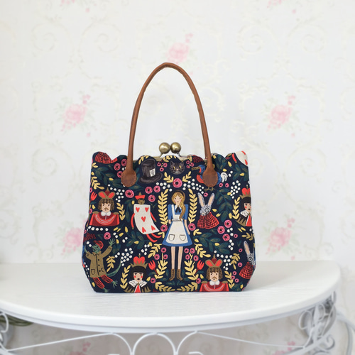 不思議の国のアリス トートバッグ 大容量 サイドバッグ ショルダー