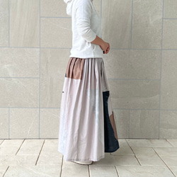 デザイナーズテキスタイルのギャザースカート　ブラウンパネル 3枚目の画像