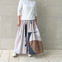 デザイナーズテキスタイルのギャザースカート　ブラウンパネル 1枚目の画像