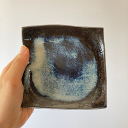 タタラ造り　濃い青の角皿　二枚セット 6枚目の画像