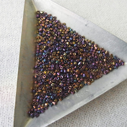 カットビーズ　マルチメタリック 3枚目の画像