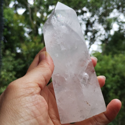 今週末限定セール激レア　巨大　水晶　ポイント　約4.5キロ 今週末限定セール激レア 巨大 水晶 ポイント 約4.5キロ - メルカリ