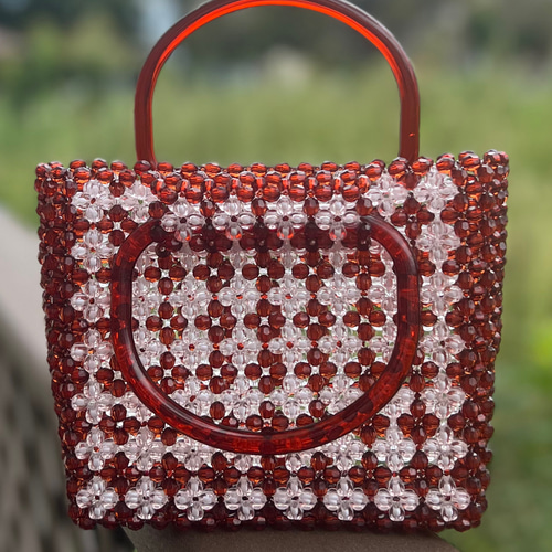 極美品 ビーズバッグ　大きめ バラ　ゴールド　両面 ハンドバッグ　昭和レトロ ゴールド レザー 編み込み トート バッグ 大きめサイズ レトロ