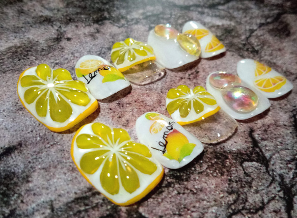 ジェルネイルチップ〜付け爪☆3Dレモンネイル☆フルーツネイル 2枚目の画像