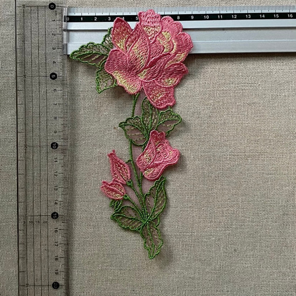 1枚 綺麗 花 フラワー 刺繍 ケミカルレース モチーフ アップリケ BK230803 ハンドメイド 手芸 素材 3枚目の画像