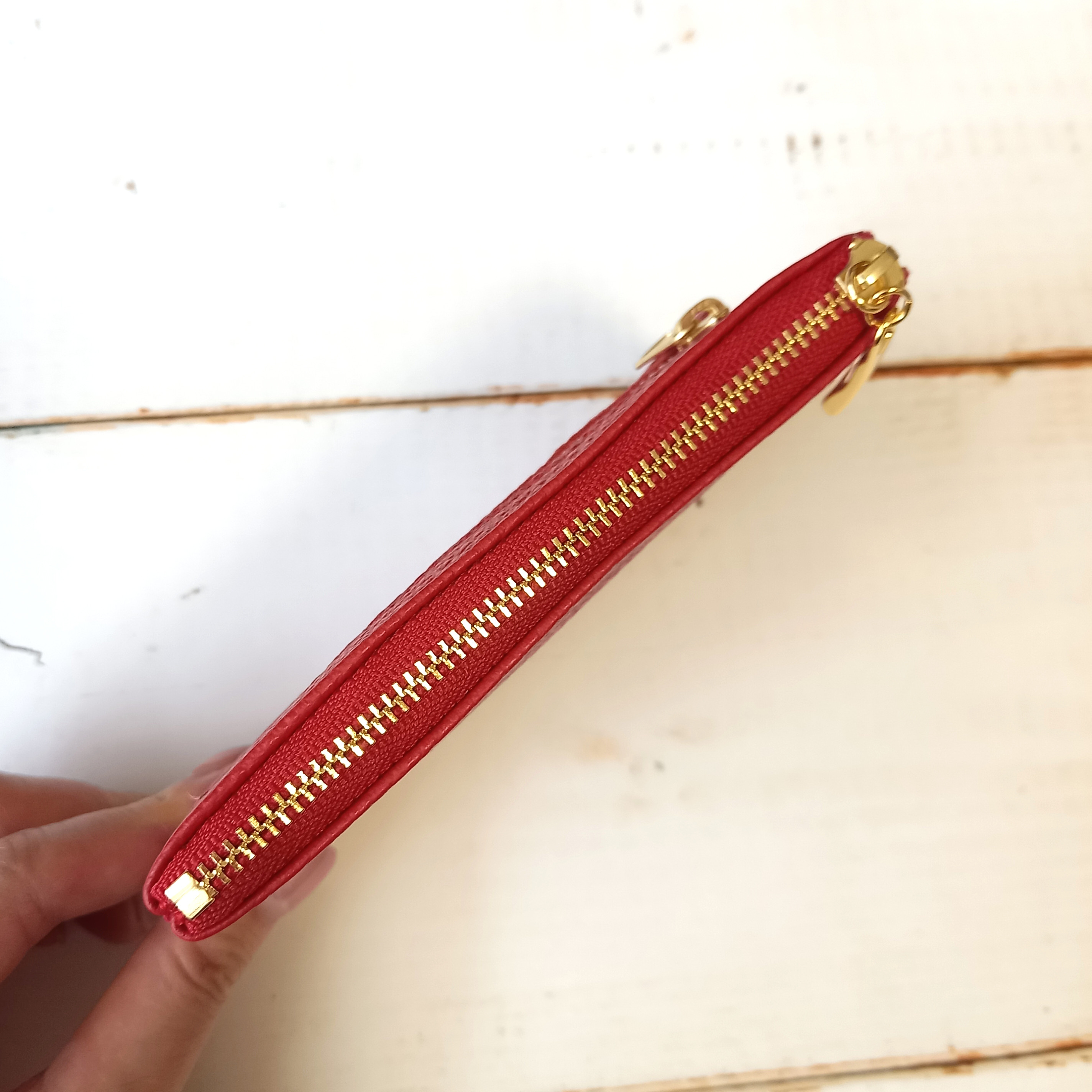 ミニ財布にもなる本革マルチケース(レッド)お財布、カードケース、用途いろいろ！高級イタリアンレザー◇かわつむ