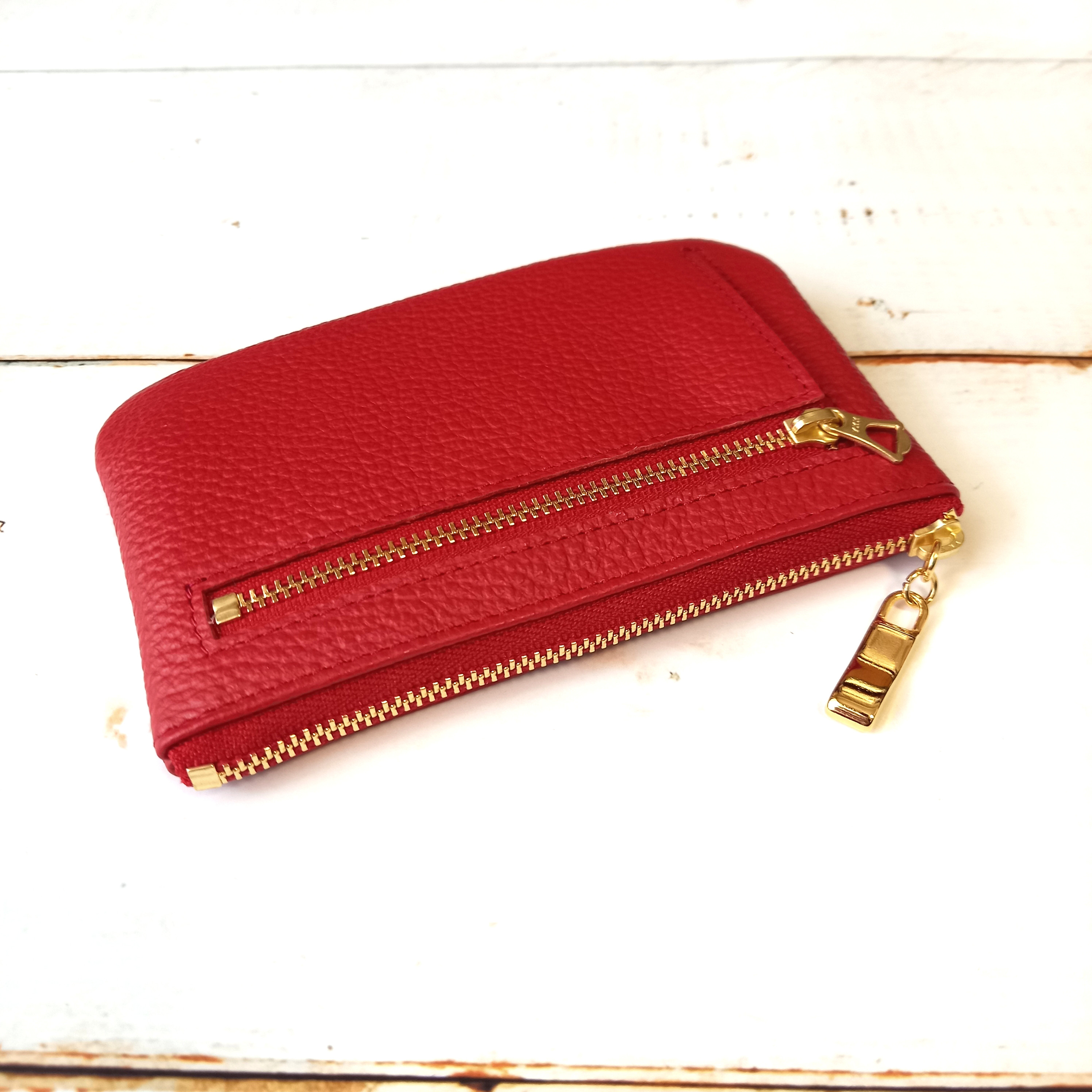 ミニ財布にもなる本革マルチケース(レッド)お財布、カードケース、用途いろいろ！高級イタリアンレザー◇かわつむ