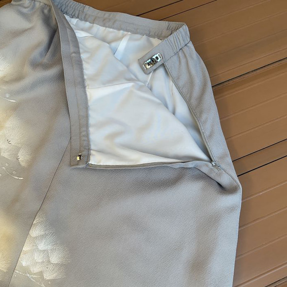 色留袖リメイクスカート　 4枚目の画像