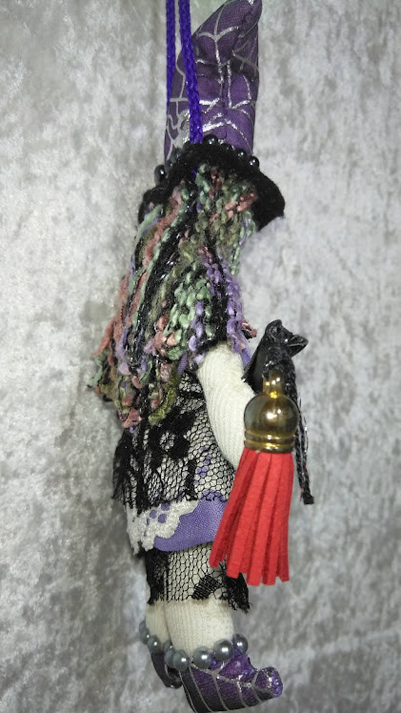 『紫ミニ魔女さん』ハロウイン　オーナメント 　ホウキ　オシャレ創作人形　プレゼント 9枚目の画像