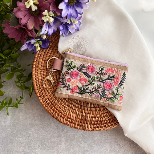 【リネン刺繍　nonpii様オーダー専用ページ】マルチクロス　ボートポーチ リネン刺繍 nonpii様オーダー専用ページ】マルチクロス ボートポーチ