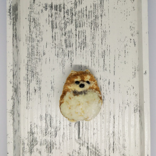 ポメラニアンの刺繍ブローチ ブローチ haniho 通販 16440266｜Creema