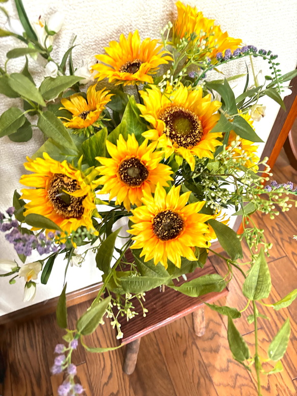 ひまわりの花束　インテリア　アーティフィシャルフラワー　母の日　贈り物　サマーウェディング 2枚目の画像