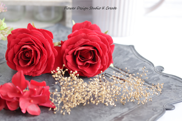 赤い薔薇とブラックベリーのヘッドドレス　美女と野獣　ウェディング　赤　バラ　薔薇　結婚式　発表会　髪飾り 5枚目の画像
