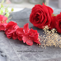 赤い薔薇とブラックベリーのヘッドドレス　美女と野獣　ウェディング　赤　バラ　薔薇　結婚式　発表会　髪飾り 6枚目の画像