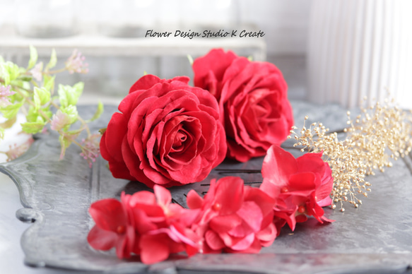 赤い薔薇とブラックベリーのヘッドドレス　美女と野獣　ウェディング　赤　バラ　薔薇　結婚式　発表会　髪飾り 4枚目の画像
