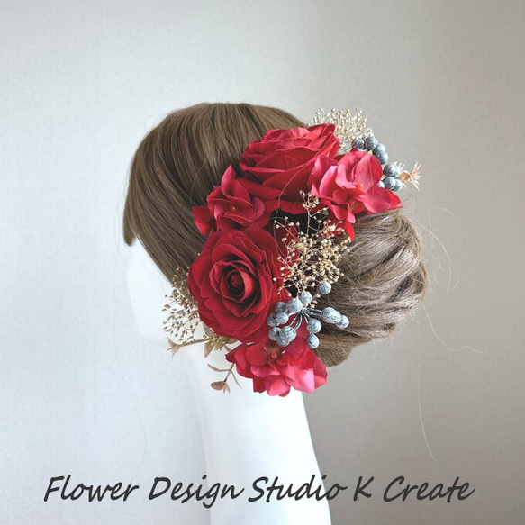 赤い薔薇とブラックベリーのヘッドドレス　美女と野獣　ウェディング　赤　バラ　薔薇　結婚式　発表会　髪飾り 2枚目の画像