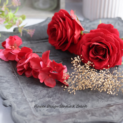 赤い薔薇とブラックベリーのヘッドドレス　美女と野獣　ウェディング　赤　バラ　薔薇　結婚式　発表会　髪飾り 9枚目の画像