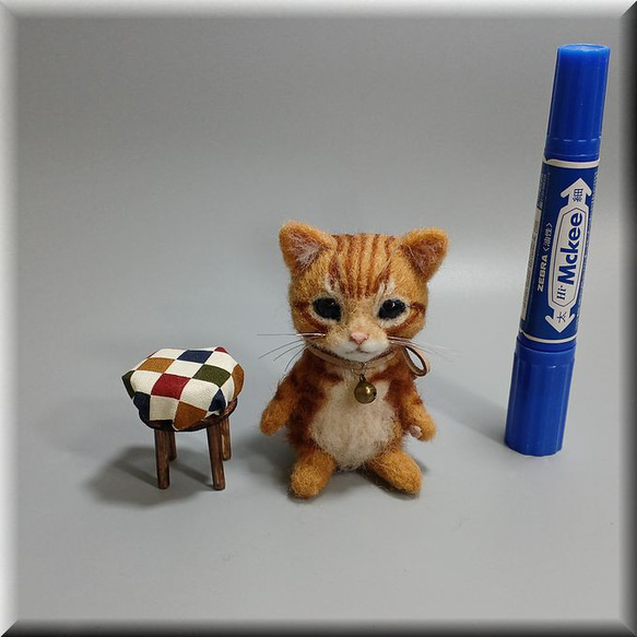 羊毛フェルト　猫　お座り茶トラ猫ちゃん　チャトラ　ねこ　ネコ　猫フィギュア 5枚目の画像