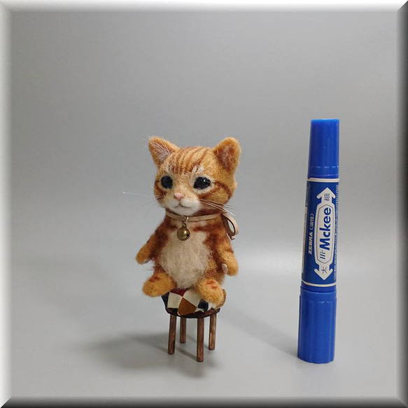 羊毛フェルト　猫　お座り茶トラ猫ちゃん　チャトラ　ねこ　ネコ　猫フィギュア 3枚目の画像