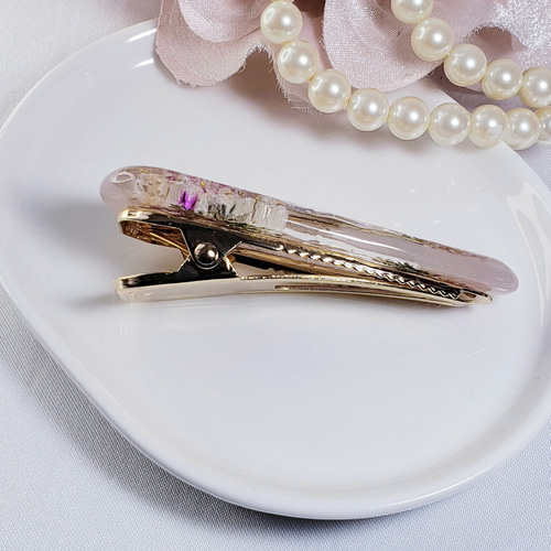 お花のレジンヘアクリップ サーモンピンク ボタニカル ドライフラワー