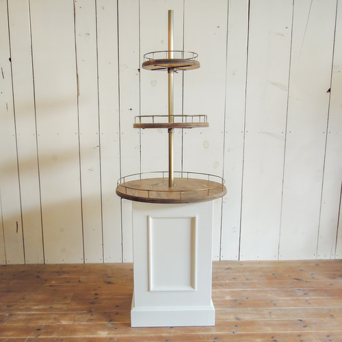 送料込み　店舗什器　ガラス製3段棚　アンティークゴールド(真鍮色)フレーム 送料込み 店舗什器 ガラス製3段棚 アンティークゴールド(真鍮色