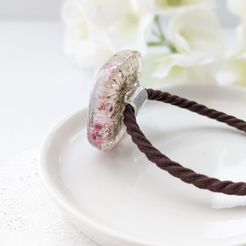 お花のレジンヘアゴム ブーケ風 ブラウン レジンヘアゴム ヘアゴム