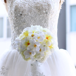 特注24-26cm ブーケ 造花 プルメリア ロア ホワイト ラウンドブーケ リゾートウェディング 結婚式 海外挙式 2枚目の画像